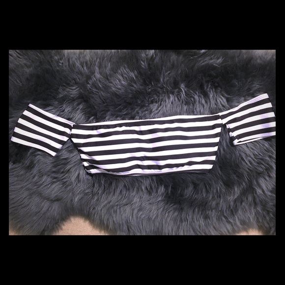 BIKINI TOP striped black and white - Picture 2 of 2